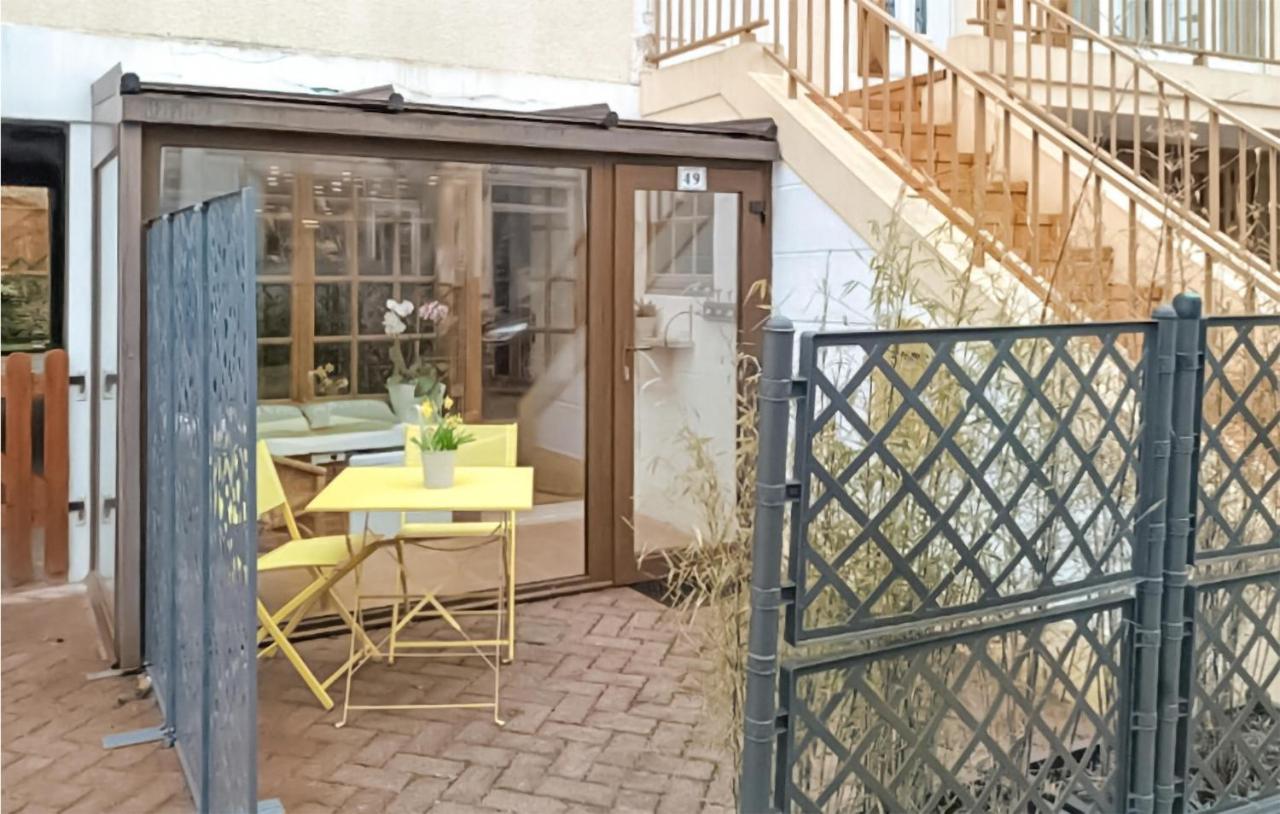 1 Bedroom Lovely Apartment In Grandcamp-Maisy Buitenkant foto